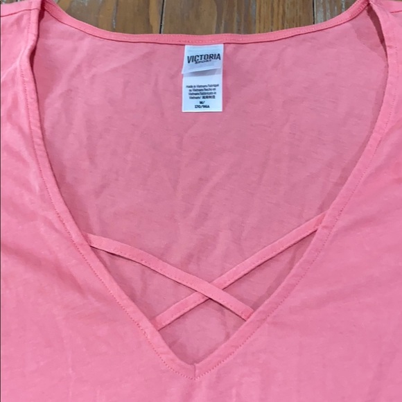 NEW VS Sport cross front long sleeve tee - Picture 2 of 2